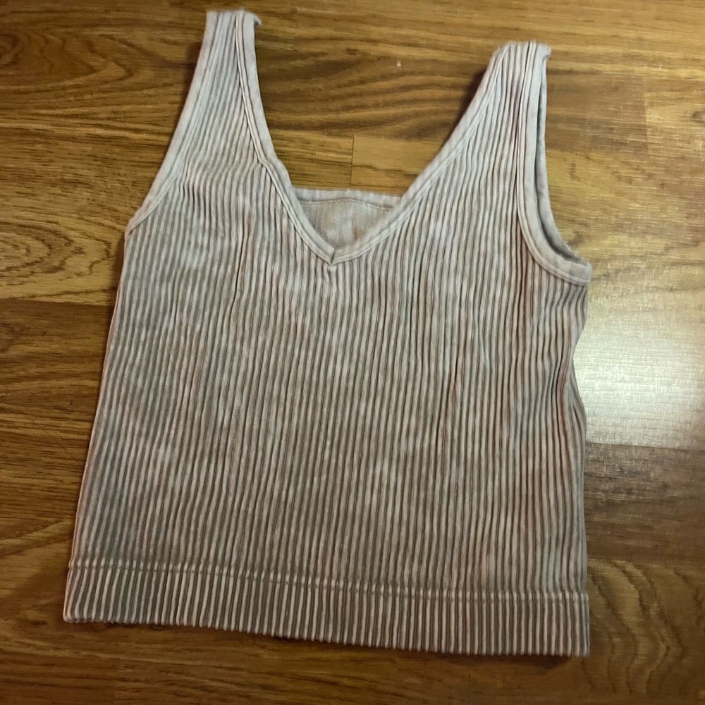 Cropped tan/khaki V-Neck Ribbed Tank Top